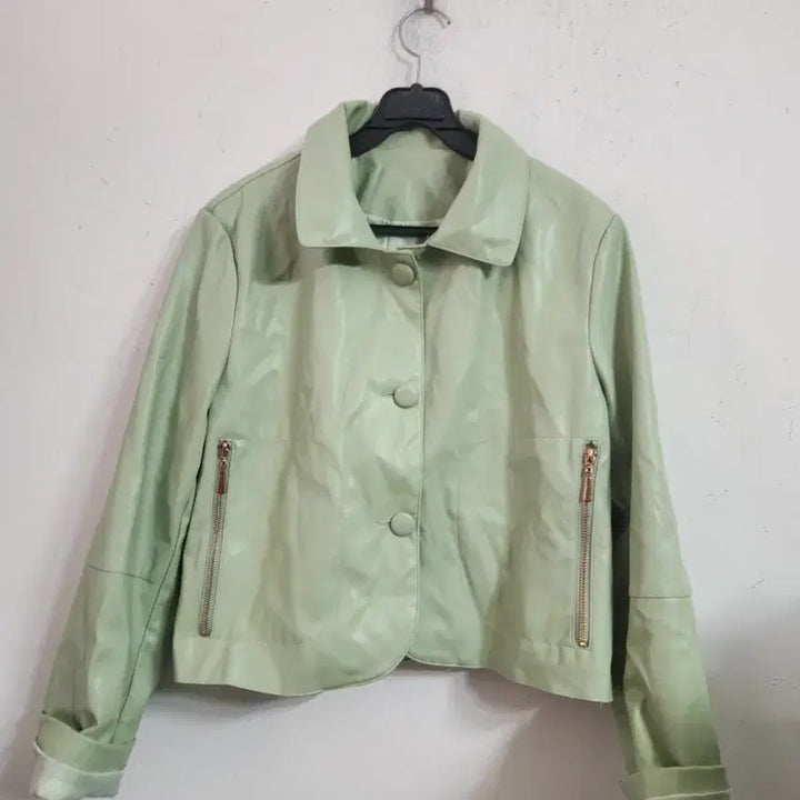 [BUNJANG] Mint Faux Leather Jacket (Size 66) / 민트색 인조 가죽 자켓 (66사이즈)