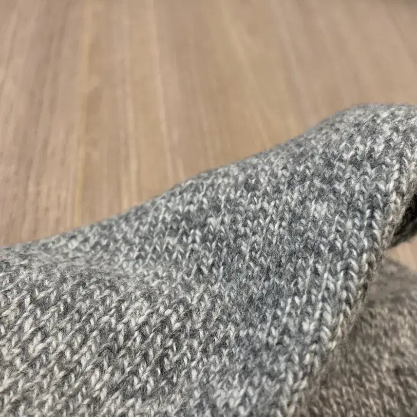 [BUNJANG] Waviness 24ss Camera Knit / 웨이비니스 Waviness 24ss 카메라 니트
