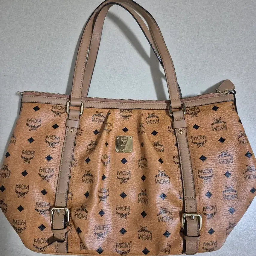 [BUNJANG] MCM Logo Print Tote Bag Brown / MCM 로고 프린트 토트백 브라운