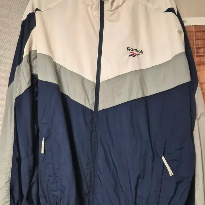 [BUNJANG] Reebok Windbreaker Jacket Navy/White / 리복 바람막이 자켓 네이비/화이트