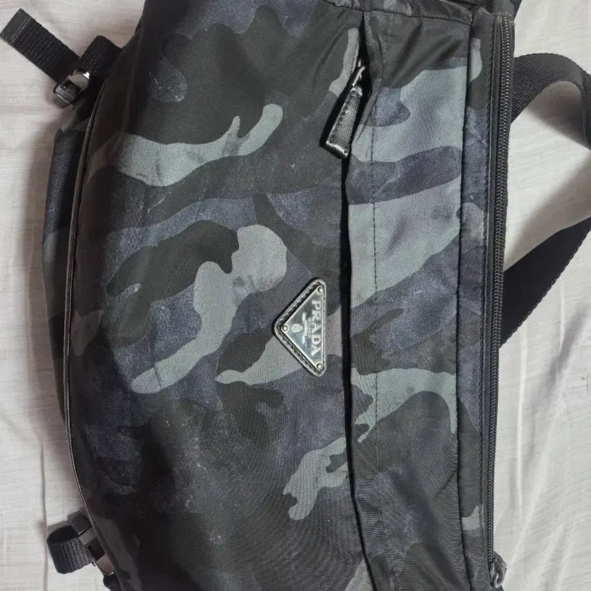 [BUNJANG] Prada Biker Bag Camo Large / 프라다 비이커백 카모 라지 입니다.