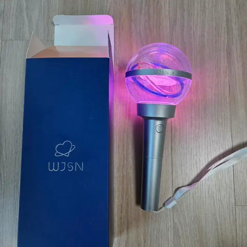 [BUNJANG] WJSN Official Lightstick (Ujeongbong) / 우주소녀 응원봉 우정봉