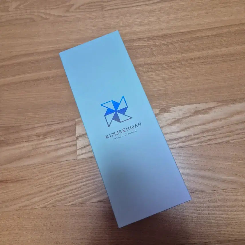 [BUNJANG] Kim Jae-hwan Wind Bong Lightstick / 김재환 응원봉 윈드봉 워너원