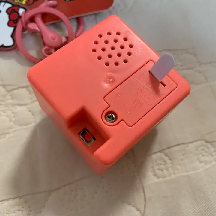 [BUNJANG] Sound &amp; Light-Up Kitty Keycap (Licensed) / 소리, 불빛나는 키티 키캡(라이센스 정품)