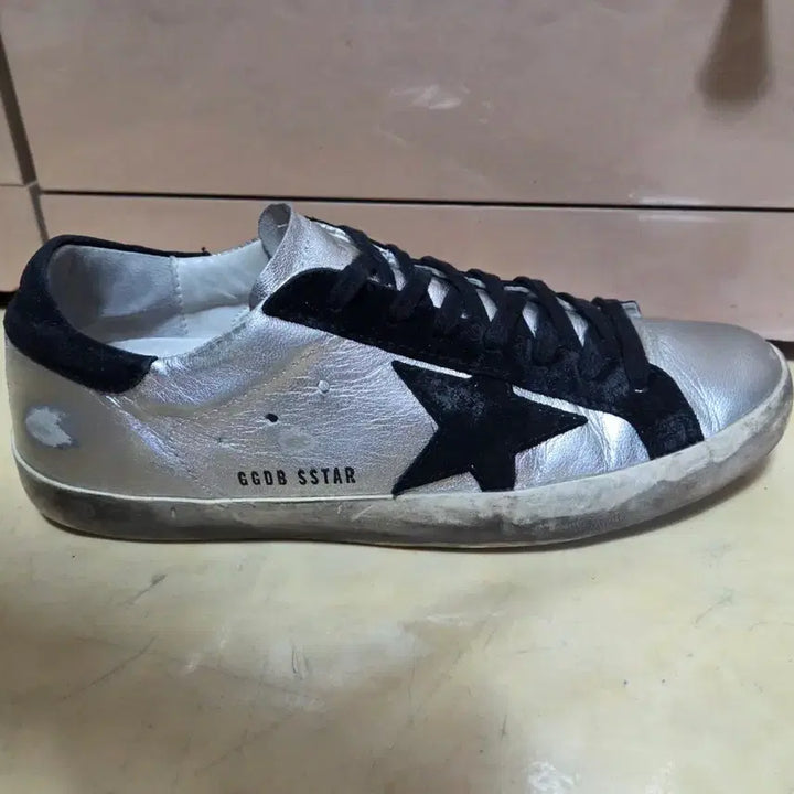 [BUNJANG] Golden Goose Superstar Sneakers (Silver/Black, Size 39) / 골든구스 정품 스니커즈
