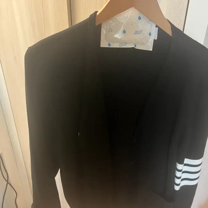 [SOLD OUT] 톰브라운 밀라노 스티치 가디건(블랙)