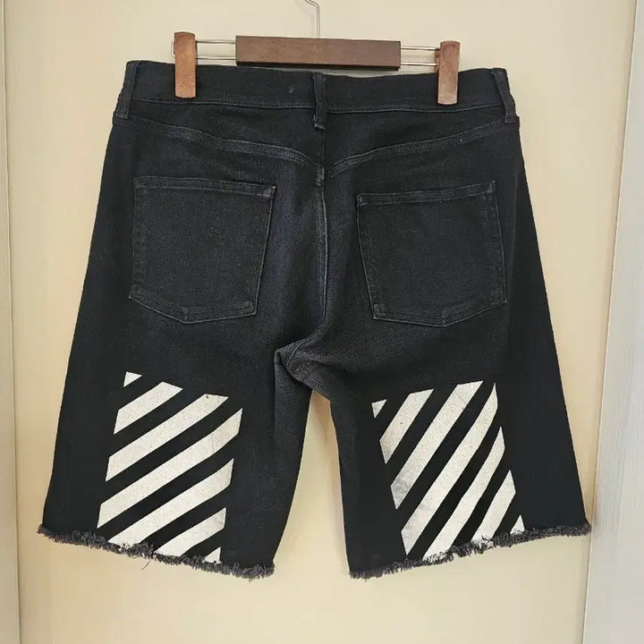 [BUNJANG] Off-White Black Denim Shorts Size 32 / [정품] 오프화이트 블랙 데님 반바지 32