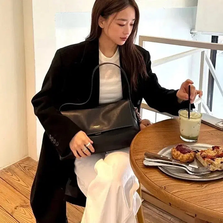 [BUNJANG] Coach Chelsea Shoulder Bag (30/36 Size) in Black/Brown / [~6/30 8만원할인] 코치 첼시 숄더백 /30사이즈