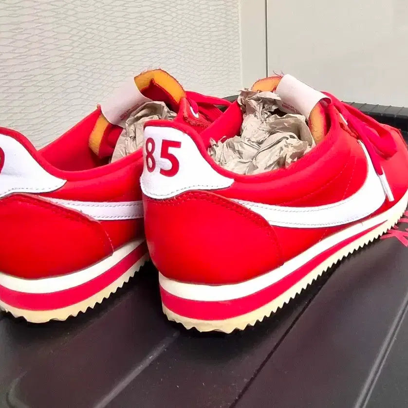 [BUNJANG] Nike x Stranger Things Classic Cortez Independence Day Pack Red / 나이키 x 기묘한 이야기 클래식 코르테즈 인디펜던스 데이 팩 레드