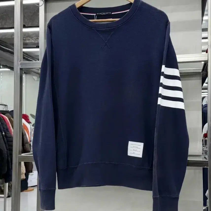 [SOLD OUT] 톰브라운 맨투맨
