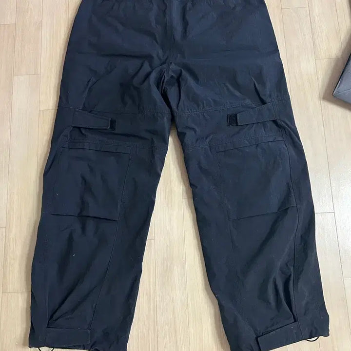 [BUNJANG] Juun.J 79 Module Cargo Pants / 준지 79 모듈 카고 팬츠