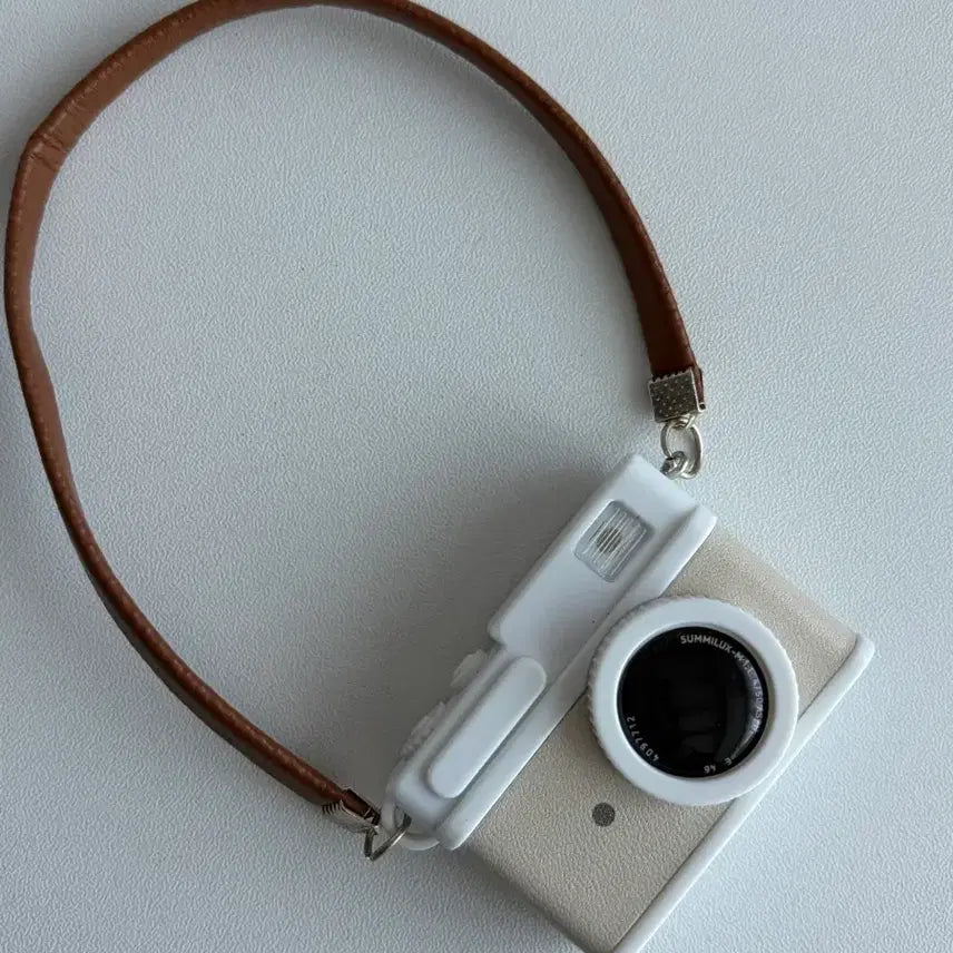 [BUNJANG] Film Camera Gacha White Nikon Sony Leica Digital Camera / 필름 카메라 가챠 화이트 니콘 소니 라이카 가챠 디카 필카