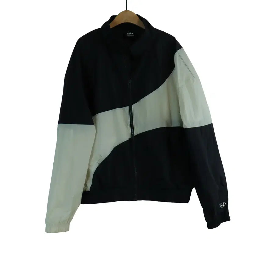 [BUNJANG] Under Armour Woven Windbreaker Jacket / 언더아머 UNDER ARMOUR 우븐 바람막이 M 오버핏 윈드브레이커