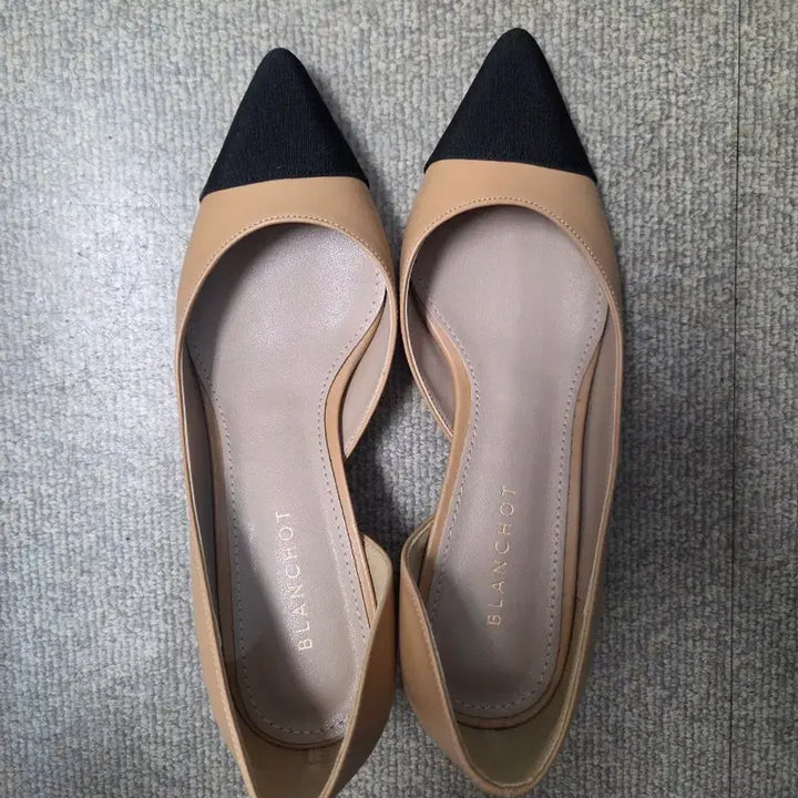 [BUNJANG] BlancShoe Half Moon Beige Side Open Shoes / 블랑쇼 하프문 베이지 220 사이드오픈