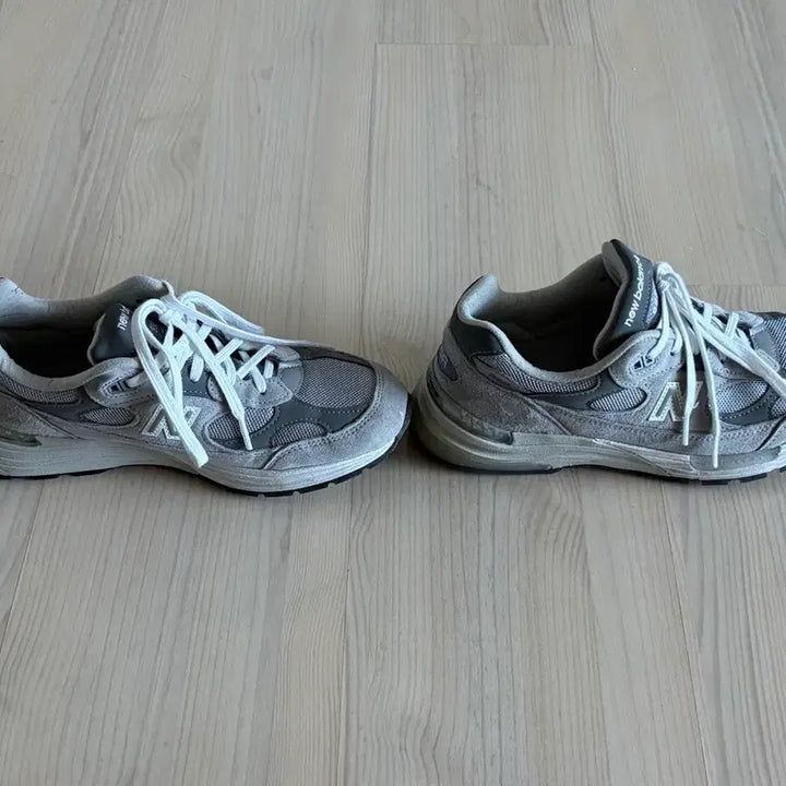 [BUNJANG] New Balance 992 Grey Old Model Size 260 / 뉴발란스 992 그레이 구형 260 사이즈 판매합니다.