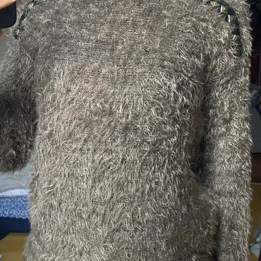 [BUNJANG] Tissala Angora Knit with Stud Detail / Tissala 앙고라 니트 스터드장식