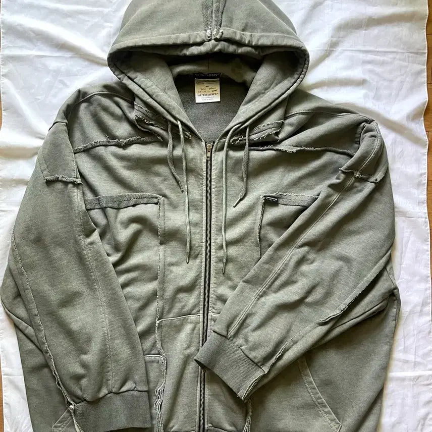 [SOLD OUT] 써저리 리메이크 오버 피그먼드 후드집업 그레이