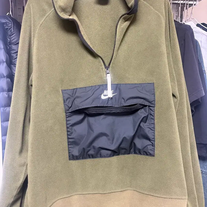 [BUNJANG] Nike Fleece Pullover - Olive / 나이키 플리스 풀오버 올리브