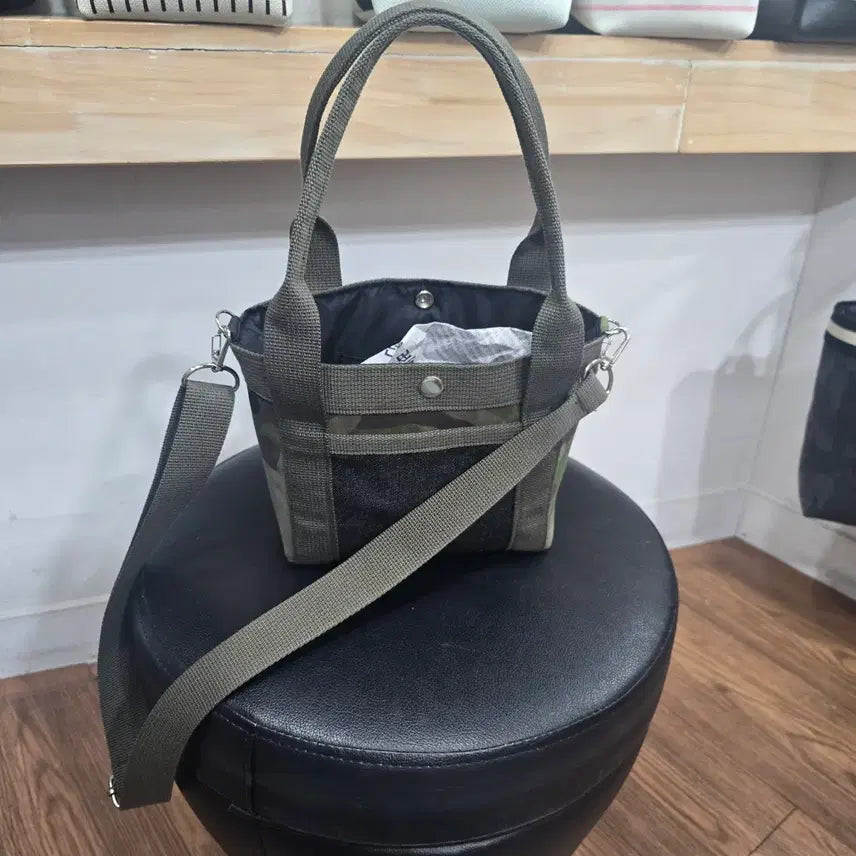 [BUNJANG] Military Shoulder Bag / 밀리터리가방