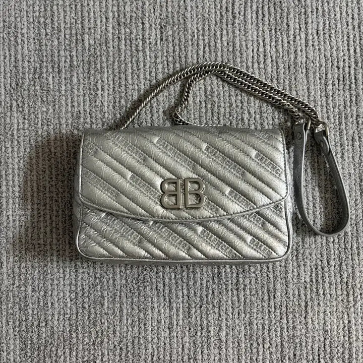 [BUNJANG] Balenciaga BB Silver Chain Shoulder Bag / 발렌시아가 BB 실버 체인 숄더백