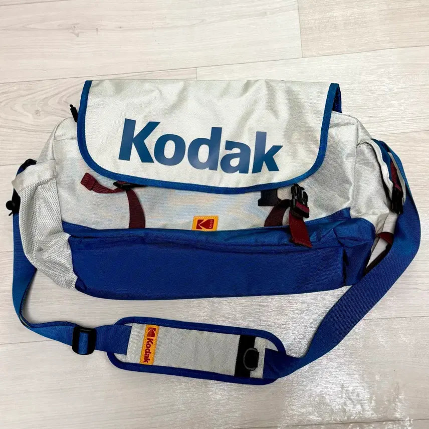 [BUNJANG] Kodak Messenger Bag Light Grey / 코닥 메신저백 LIGHT GREY
