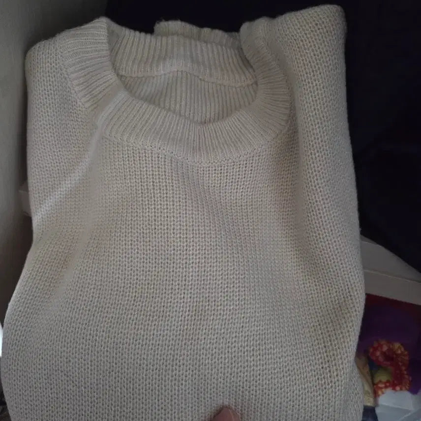 [BUNJANG] Ivory Knit Sweater / 아이보리 니트 스웨터