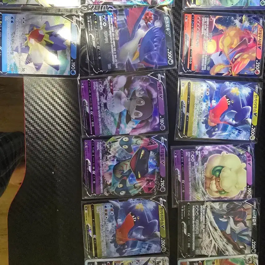 [BUNJANG] Pokemon V &amp; VMAX Card Bundle (31 Cards) / 포켓몬카드 v, vmax 카드 일괄 판매