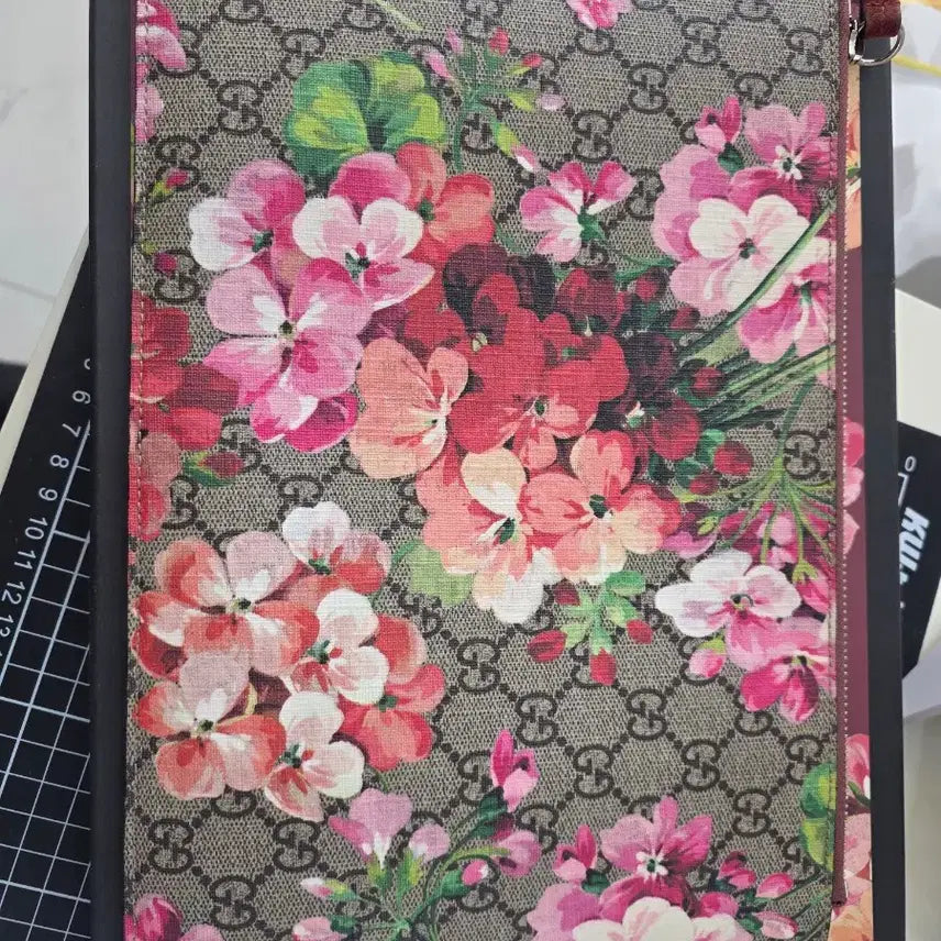[BUNJANG] Gucci Bloom Clutch Bag Medium 410807 / 구찌 블룸 클러치백 미듐 410807