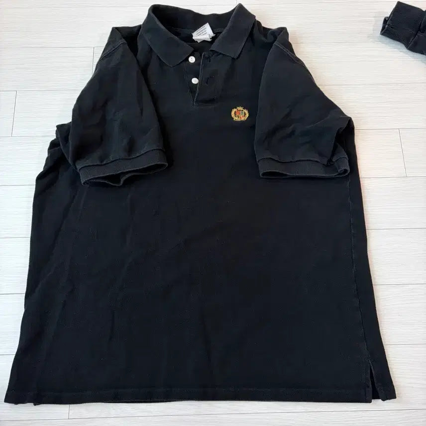 [BUNJANG] Outstanding Basic Logo Polo Shirt / 아웃스탠딩 카라티 s사이즈지만 100정도됩니다