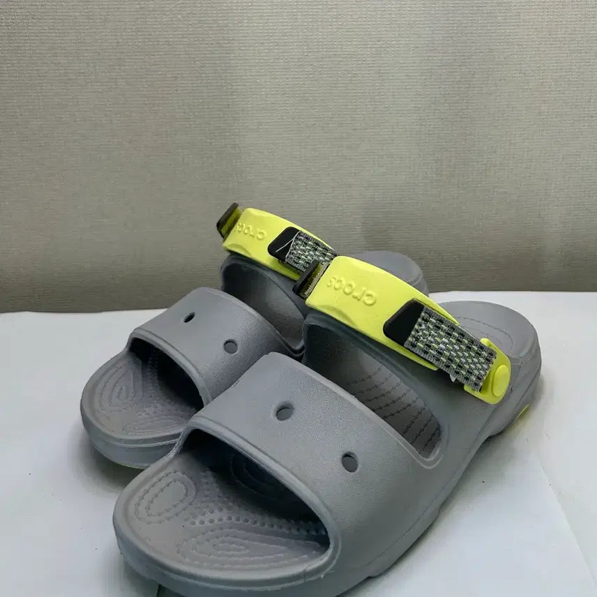 [BUNJANG] Crocs Classic All Terrain Sandals (250) / 크록스 클래식 올터레인 샌들(250)