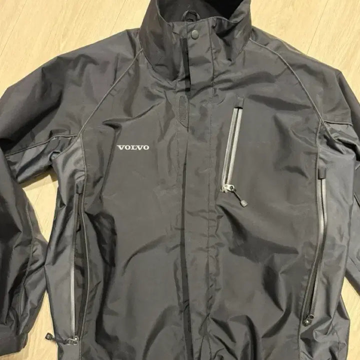 [BUNJANG] Volvo Windbreaker Jacket / VOLVO 바람막이 자켓