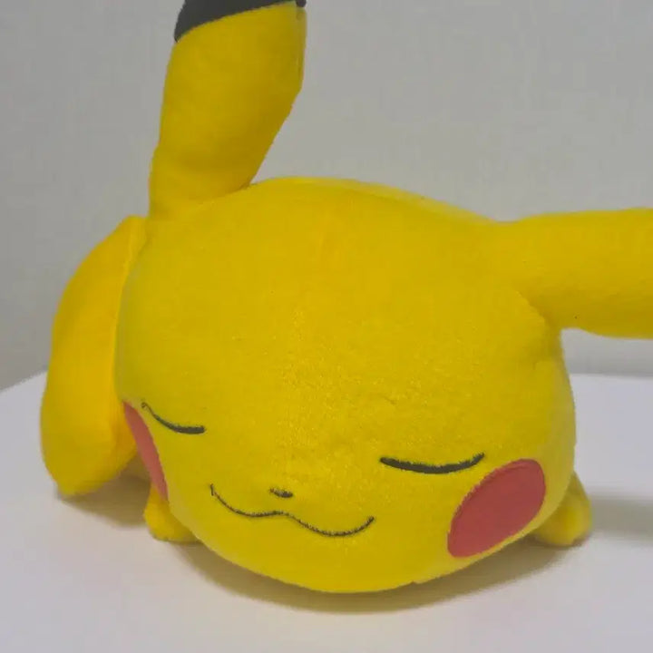[BUNJANG] Pokemon Pikachu Sleeping Plush / 포켓몬 피카츄 잠자는 인형