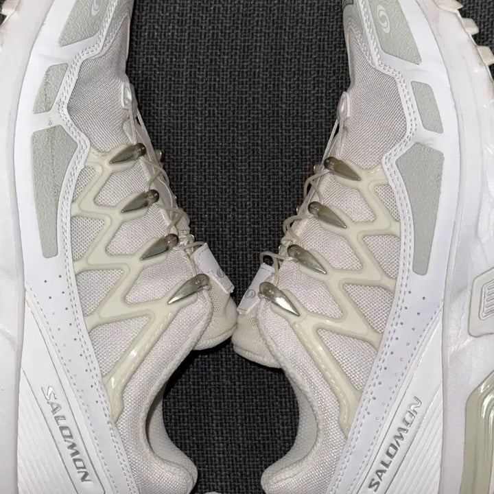 [BUNJANG] Salomon ACS+ White Sneakers / 살로몬 ACS+ 화이트 255
