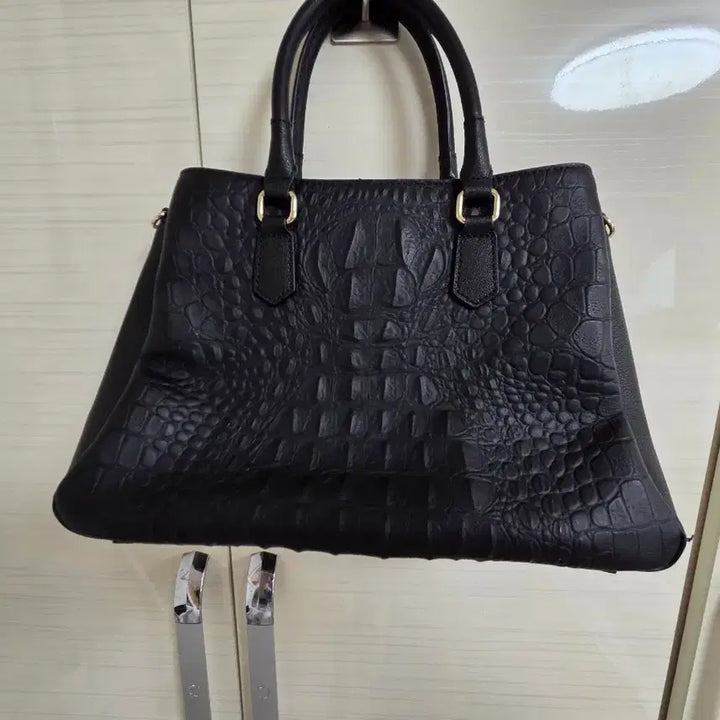 [BUNJANG] Pierre Balmain Black Crocodile Pattern Tote Bag / 피에르 발망 블랙 악어 패턴 토트백