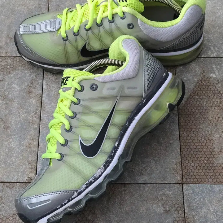 [BUNJANG] Nike Air Max 2009 Volt Grey Sneakers / (255)나이키 에어맥스 2009 볼트 그레이 스니커즈