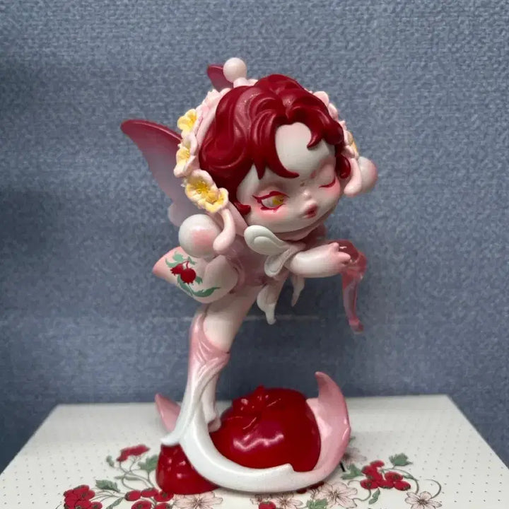 [BUNJANG] Pop Mart Skullpanda Act 4 "Petals" Figure (Sealed, Full Box) / 미개봉  풀박 정품 팝마트 스컬판다 꽃잎의 4막 피규어
