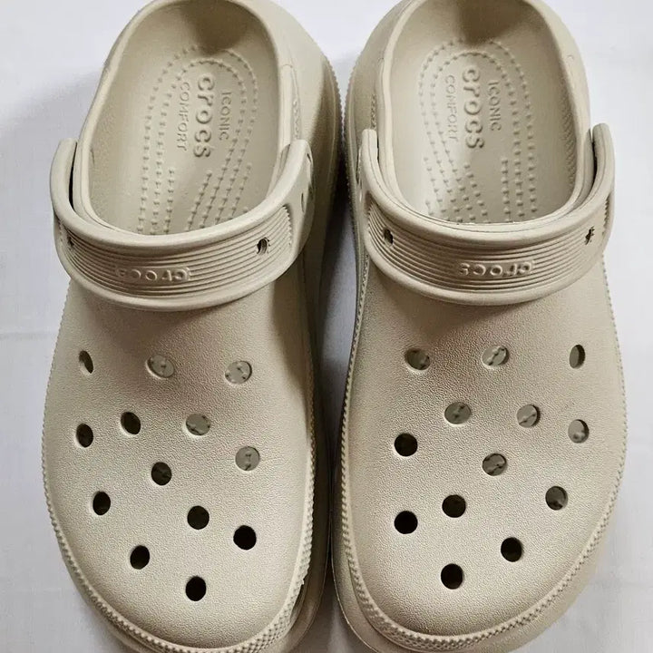 [BUNJANG] Classic Crush Clog Bone Beige / 클래식 크러쉬 클로그 본 베이지