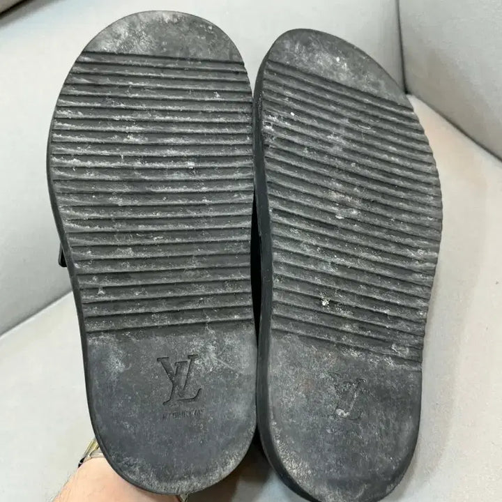 [BUNJANG] Louis Vuitton Monogram LV Easy Mule Slippers Size 5 / 루이비통 모노그램 LV 이지 뮬 슬리퍼 5사이즈