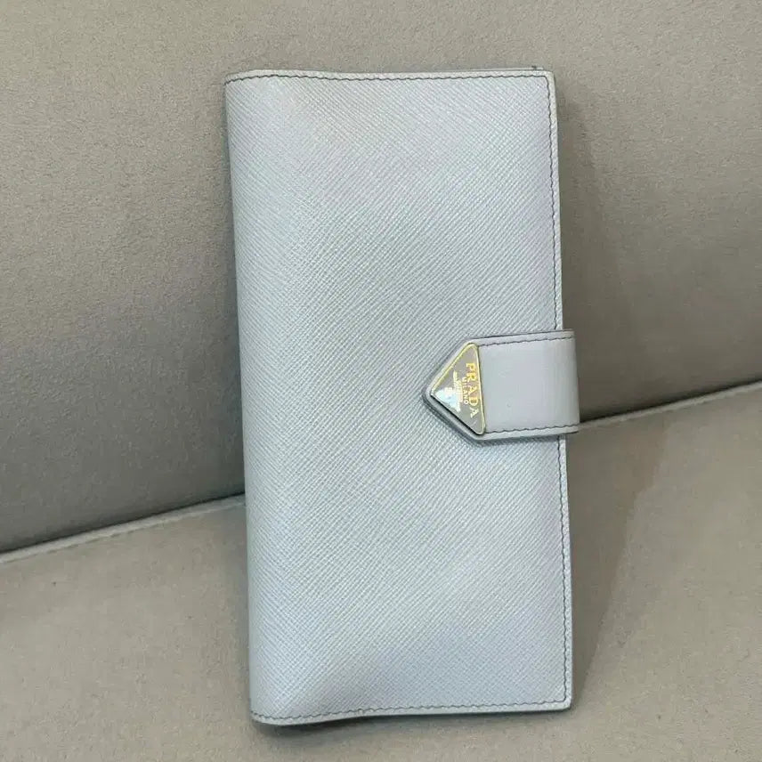 [BUNJANG] Prada Saffiano Leather Triangolo Long Wallet / 프라다 사피아노 트라이앵글 장지갑
