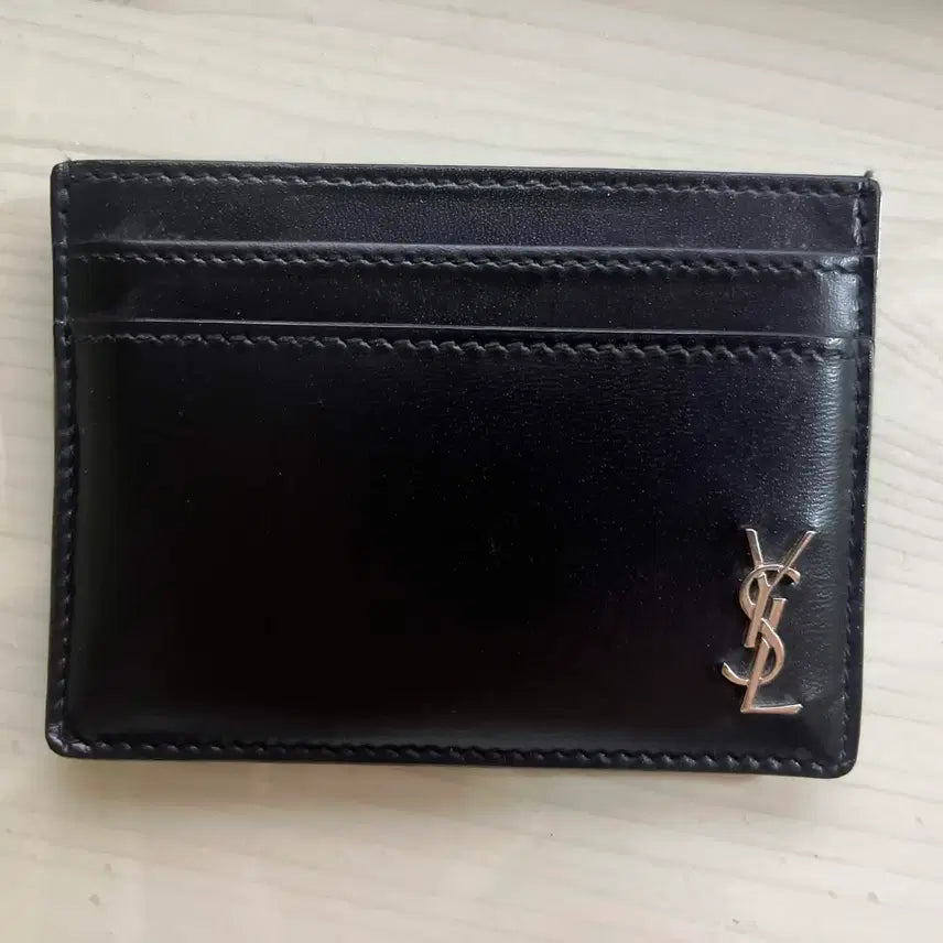 [BUNJANG] Saint Laurent Matelassé Leather Tiny Silver Monogram Card Case Black / 입생로랑 카드지갑 판매합니다