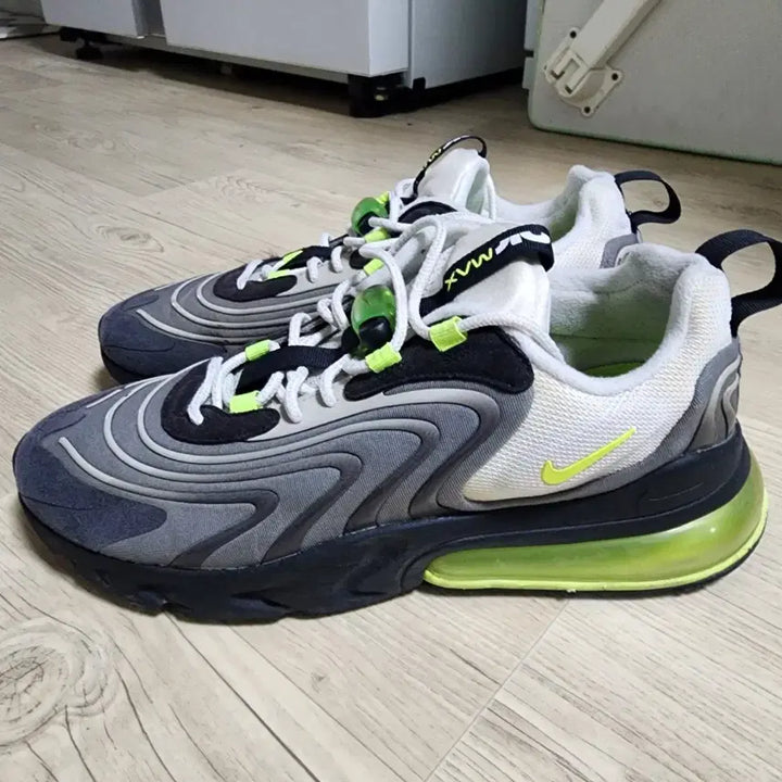 [BUNJANG] Nike Air Max 270 React Grey Fluorescent 275mm / 나이키 에어맥스 270 리액트 그레이 형광 275mm