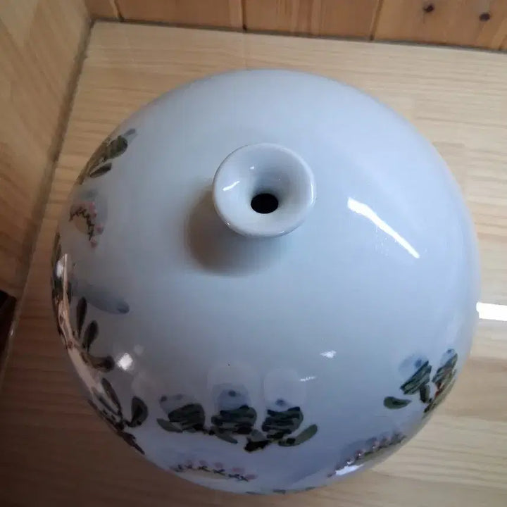 [BUNJANG] Korean Celadon Porcelain Jar with Flower and Tree Motif / 꽃 그림  행꼬 도자기