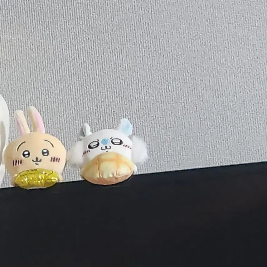 [BUNJANG] Cheekawa Anoko Monitor Desktop Plush / 치이카와 아노코 모니터 데스크탑  인형