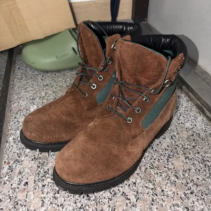 [BUNJANG] Thisisneverthat x Timberland Boots / 디스이즈네버댓 팀버랜드 디네댓 265