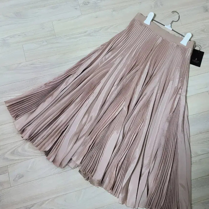 [BUNJANG] Lanvin Pleated Skirt Light Beige / [새상품] 랑방 플리츠 스커트 55 / 115만원