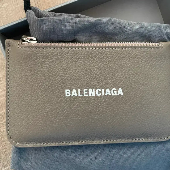 [BUNJANG] Balenciaga Zipper Card Holder / 발렌시아가 지퍼 카드지갑