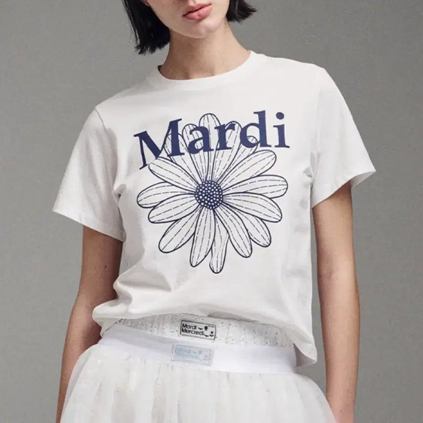 [BUNJANG] Marid T-Shirt / 마리드 티셔츠