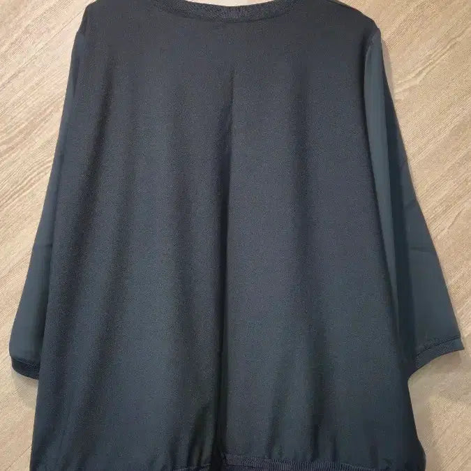 [BUNJANG] Pattern Point Black Blouse / 패턴 포인트 블랙 블라우스