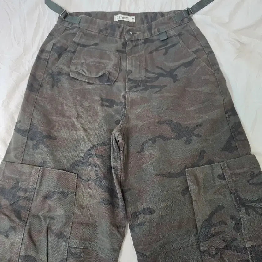 [BUNJANG] Karakter Cargo Pants Size 0 / 카락터 카고팬츠 0사이즈