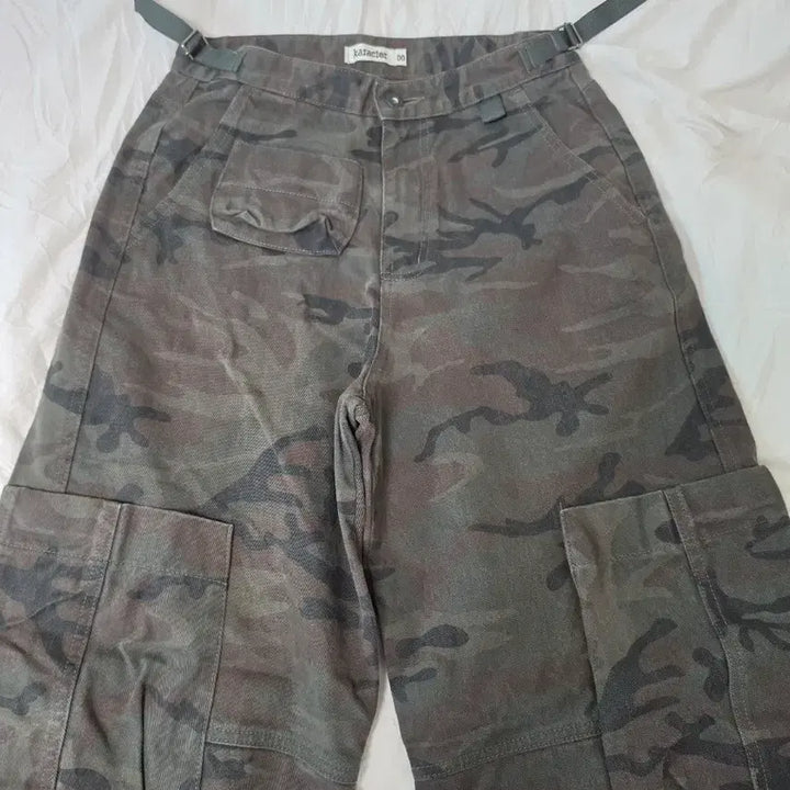 [BUNJANG] Karakter Cargo Pants Size 0 / 카락터 카고팬츠 0사이즈